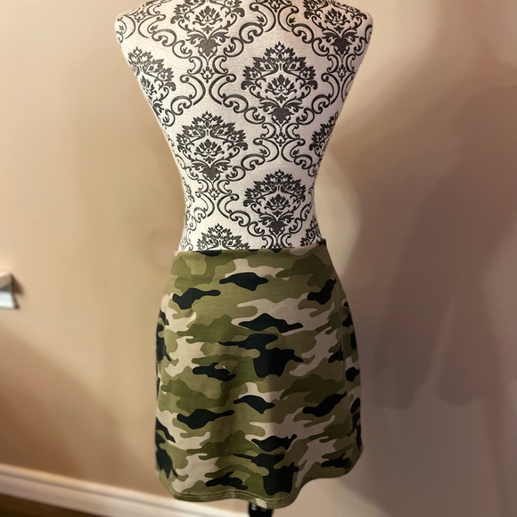 Camo zipper pencil skirt - Picture 4 of 5